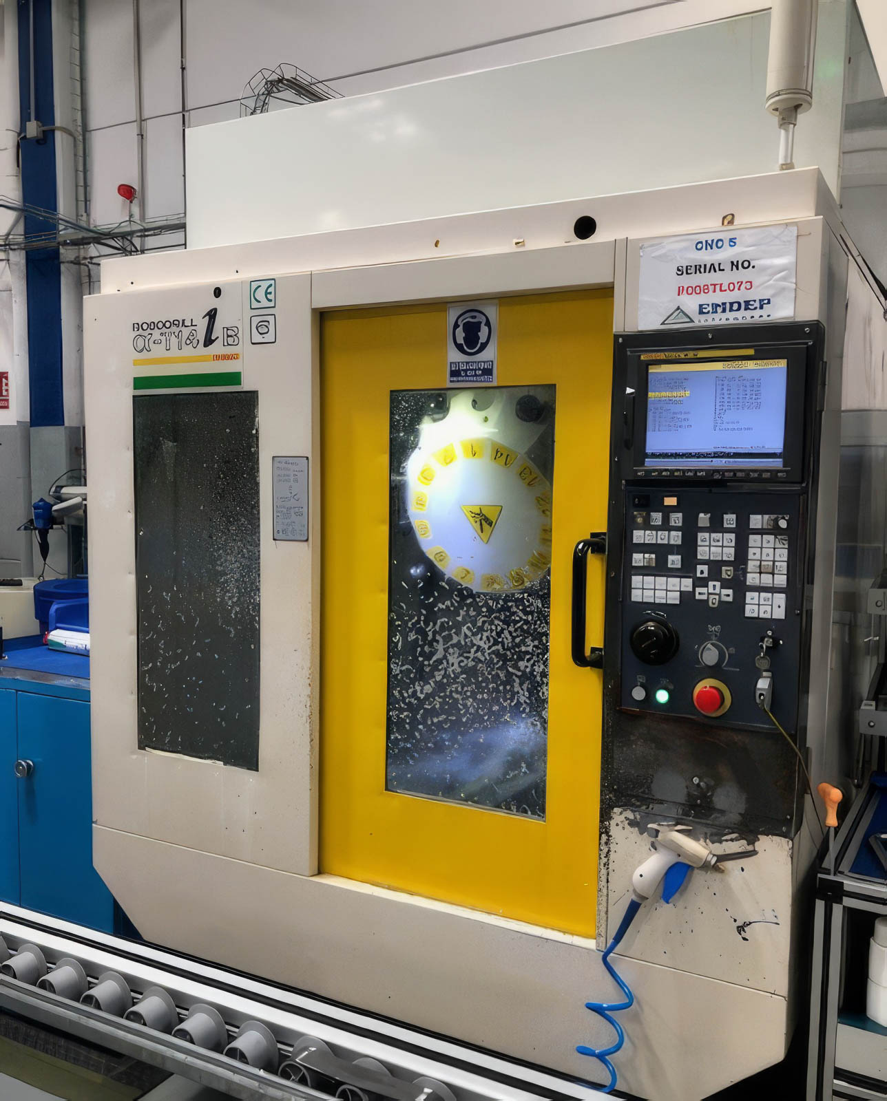 FANUC ROBODRILL T141A Vertical machining center (2000) id11083
